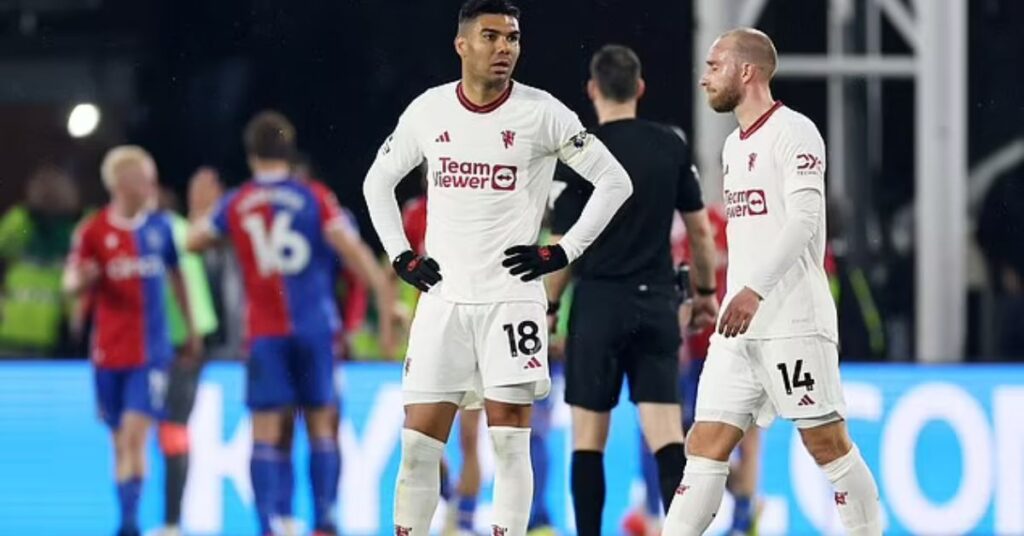Manchester United supporters demand that Casemiro be "sold" after Michael Olise's first goal for Crystal Palace ended the Brazilian's career.
