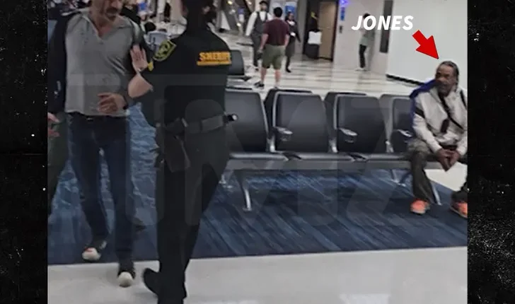 Jim Jones Fights Two Men At The Airport